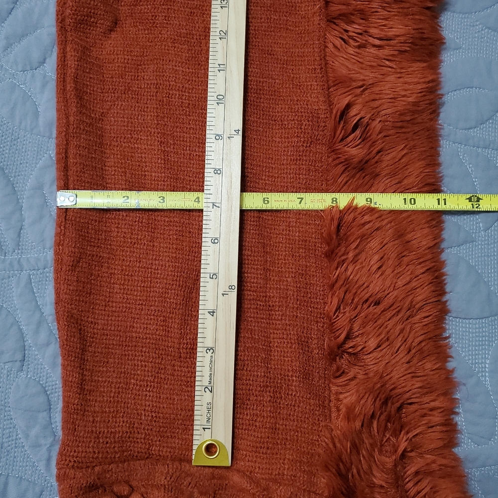 Knitted Hooded Poncho - Picture 6 of 10